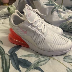 Nike AirMax 270 kids size 7y